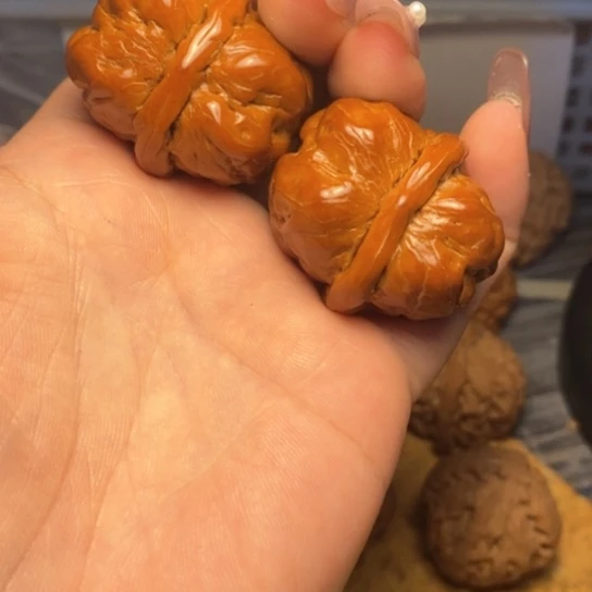 文玩核桃吊坠蛤蟆