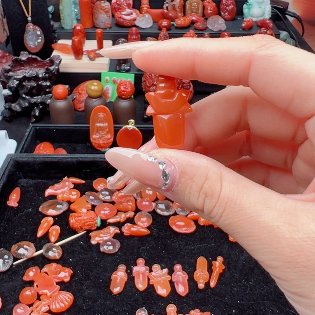 糖***比南红玛瑙未镶嵌剑