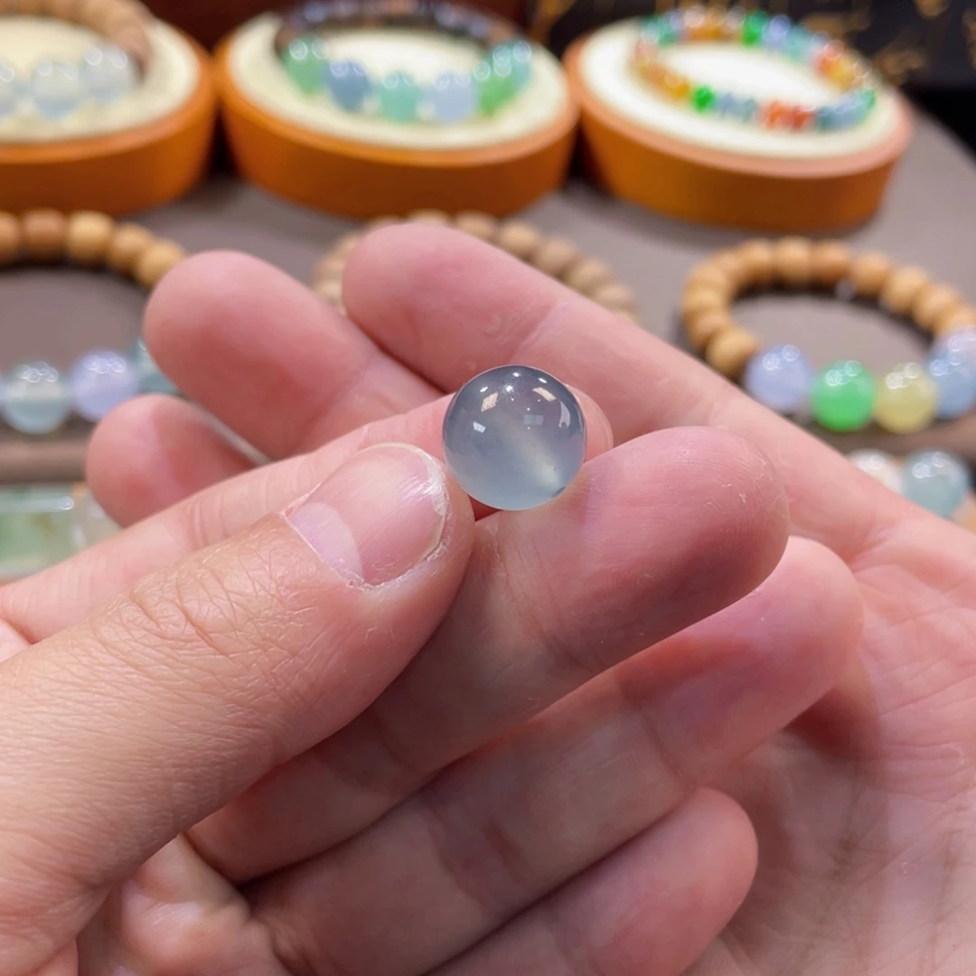 翡翠手链未镶嵌高冰蓝