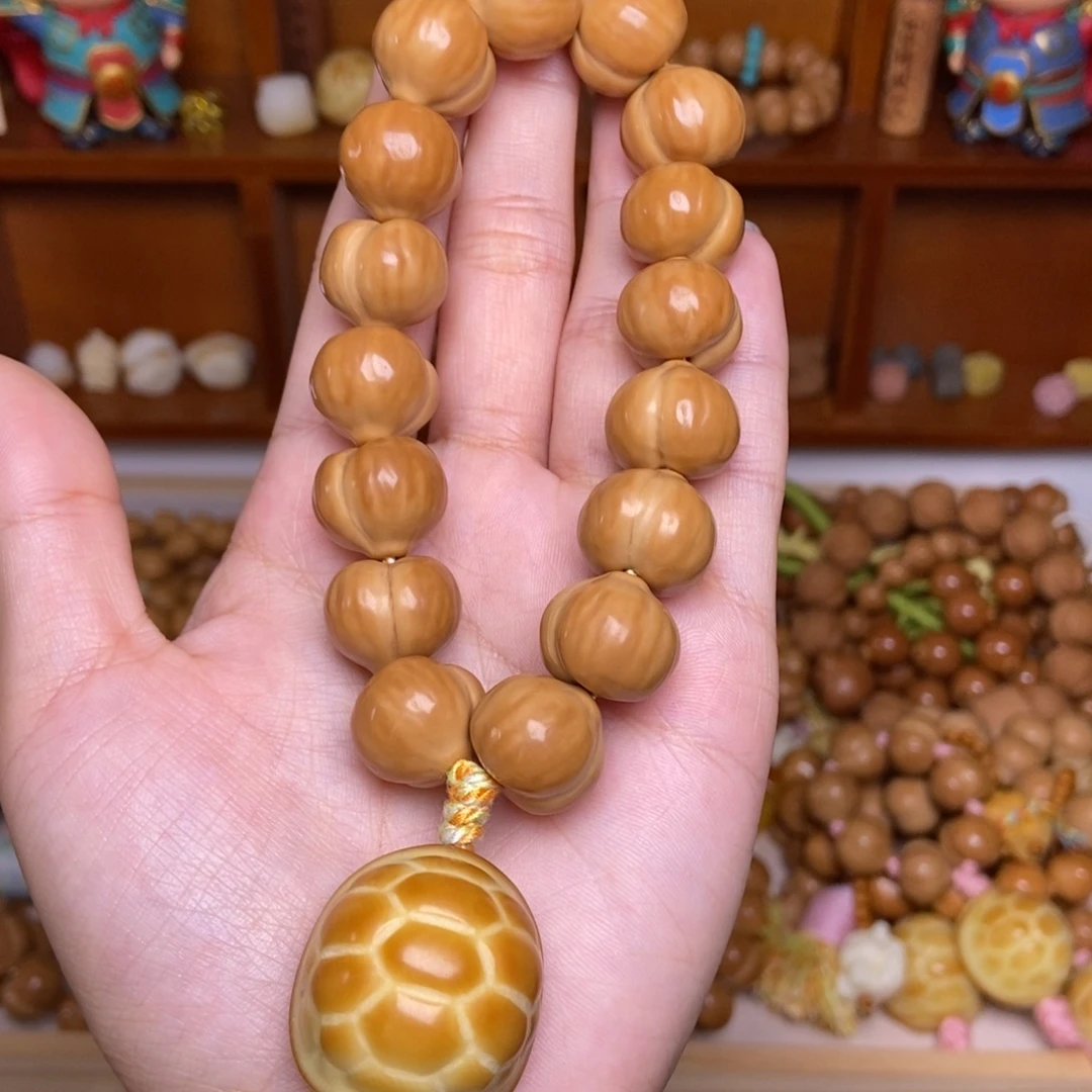 吊坠猴头核桃富屁桃手持