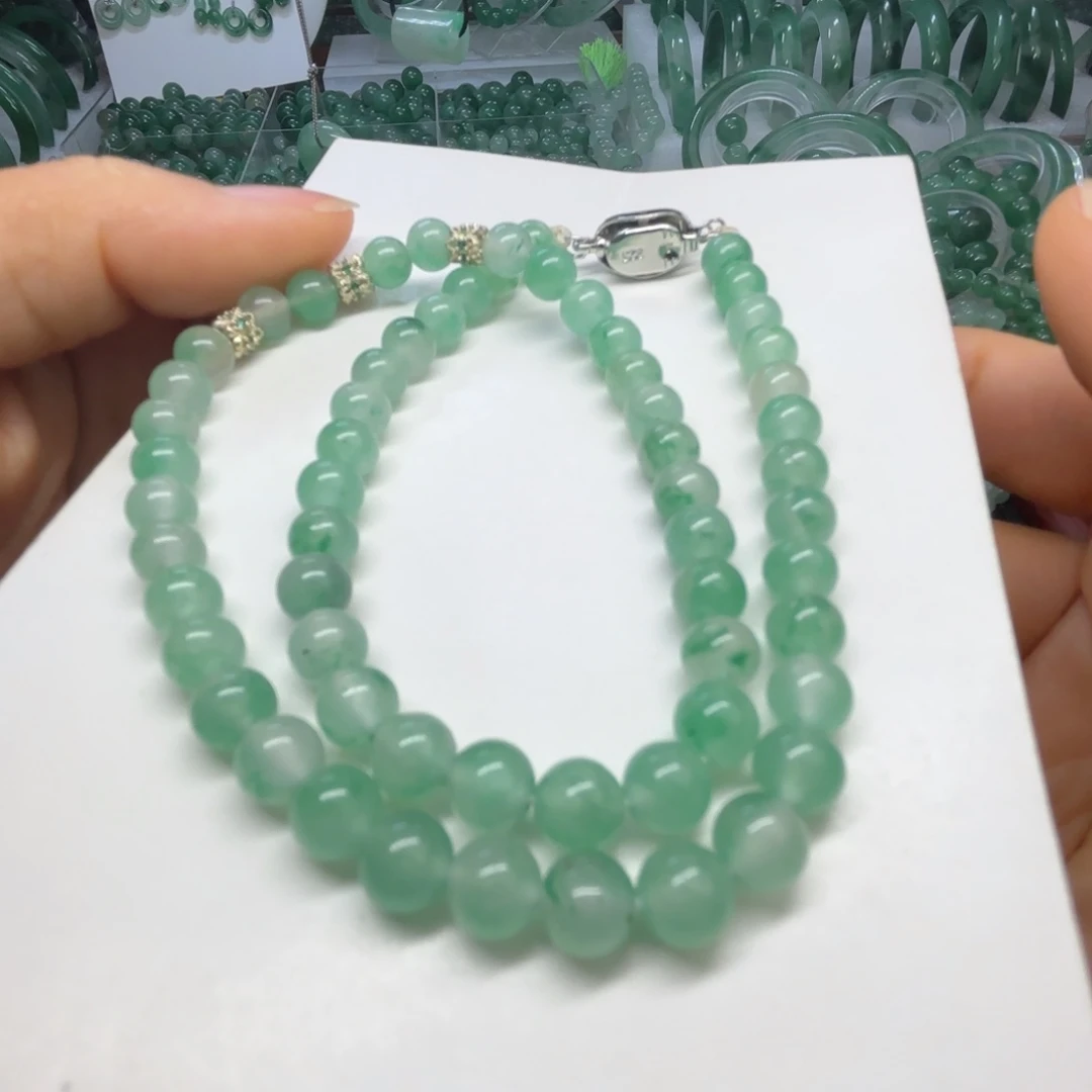 石英质玉（非洲翠）未镶嵌散珠冰飘花锁骨项链