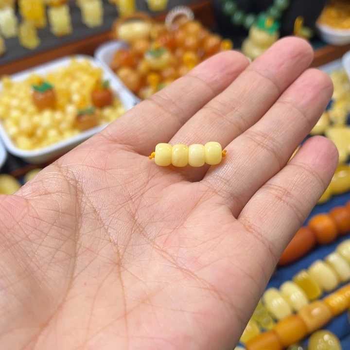 琥珀未镶嵌裸石卡7浓蜡墩一组精工微瑕