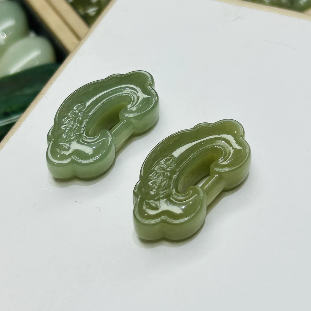 【潜珑】WX-9904和田玉青海料料如意锁吊坠38mm