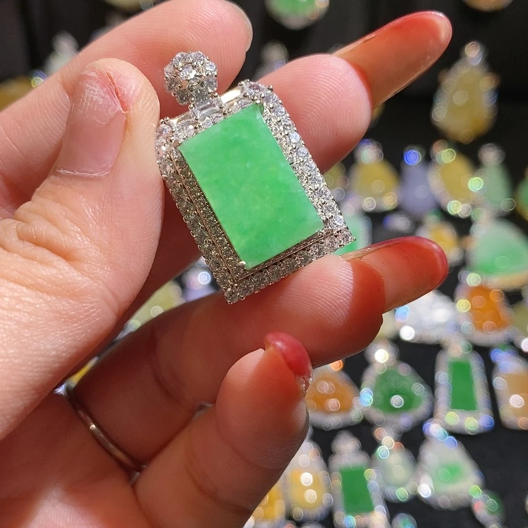 翡翠银S925镶嵌颈饰天然翡翠