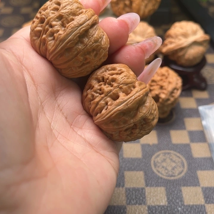 核桃39元宝文玩核桃