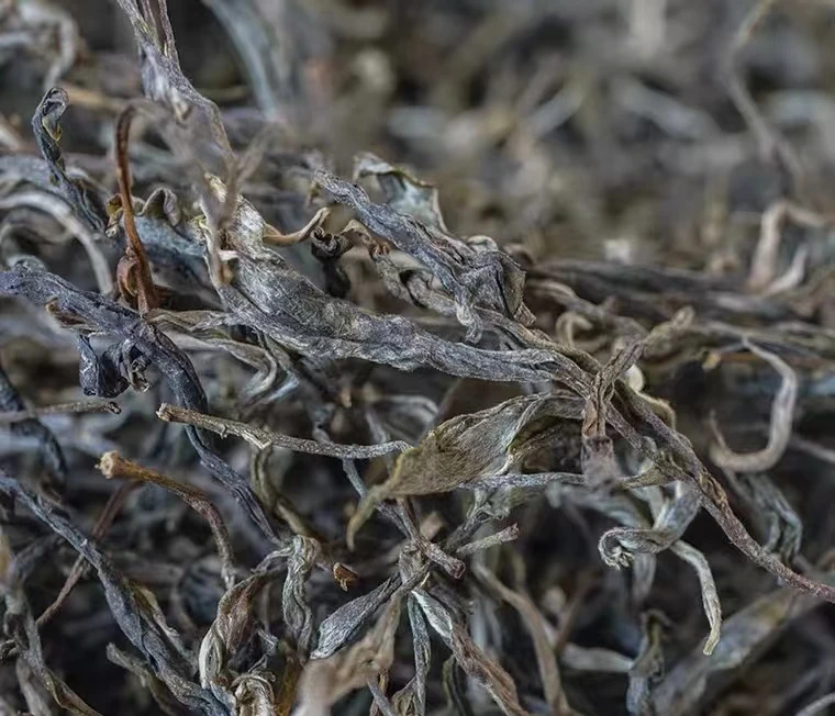2025年曼岗挑採古树普洱茶（生茶）散茶春