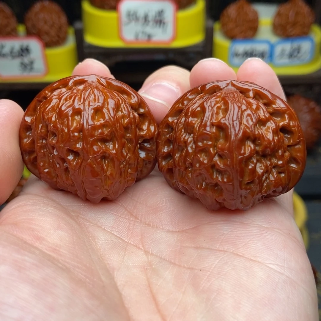 文玩核桃吊坠41白狮子