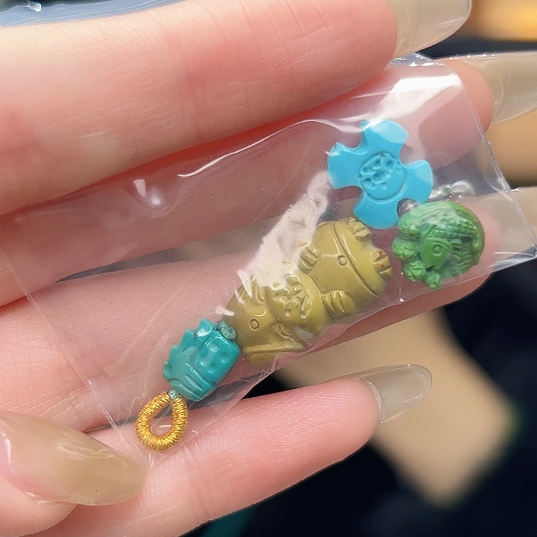 未镶嵌绿松石珠宝奇石