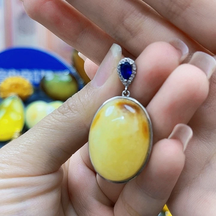 蜜蜡银S925镶嵌裸石吊坠