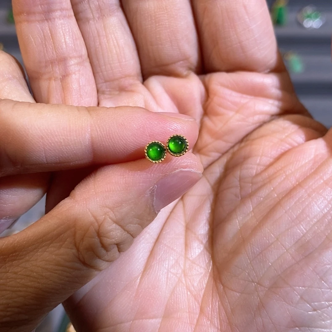 翡翠耳饰18K金镶嵌重**舞