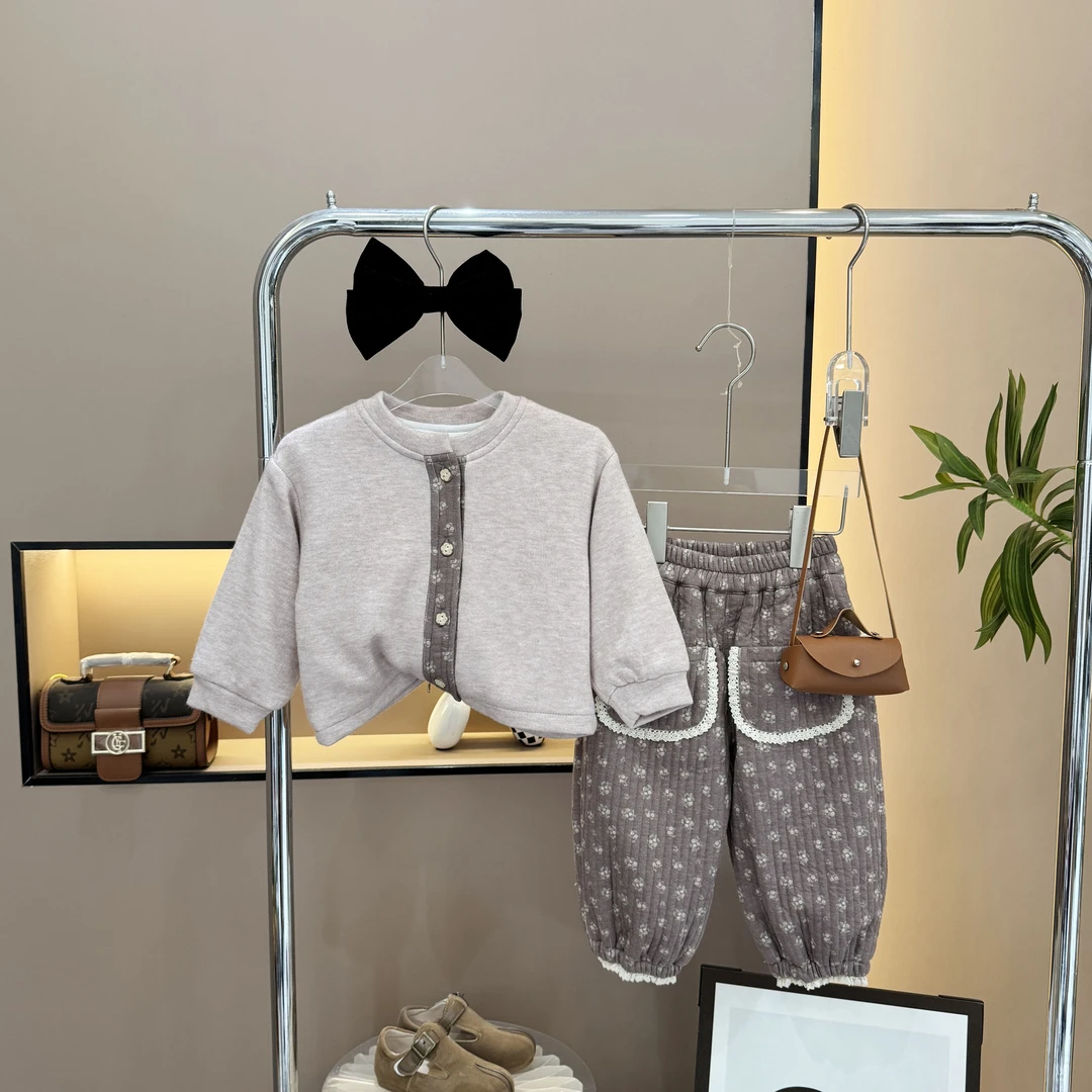2025秋冬小童韩版加厚套装时尚新款洋气儿童网红时髦两件套