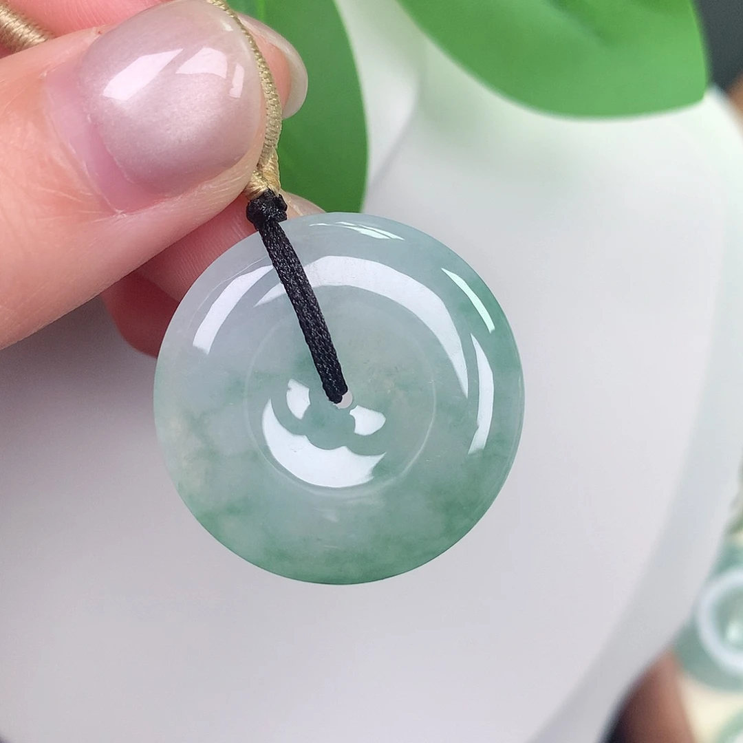 颈饰未镶嵌翡翠60:27.9-5.0mm