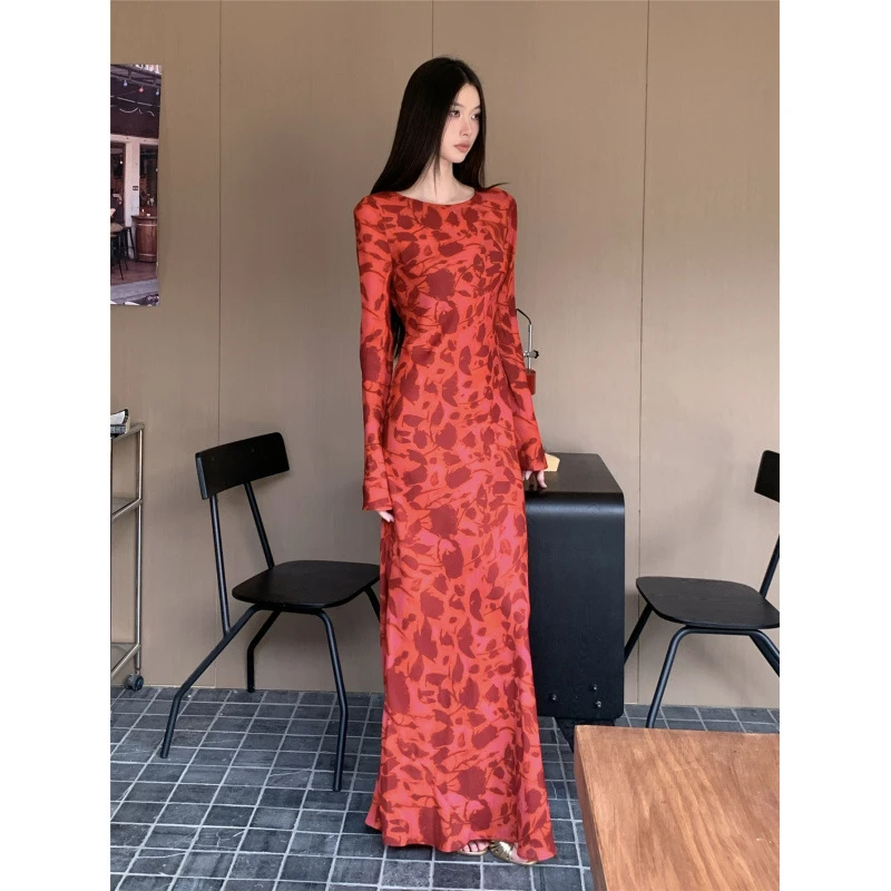 春夏新款雪纺印花风度假长袖连衣裙女春夏修身气质长裙开叉法式
