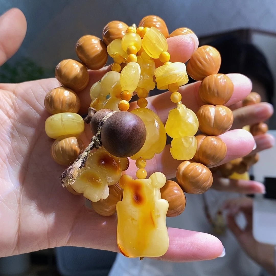 琥珀未镶嵌裸石琥珀