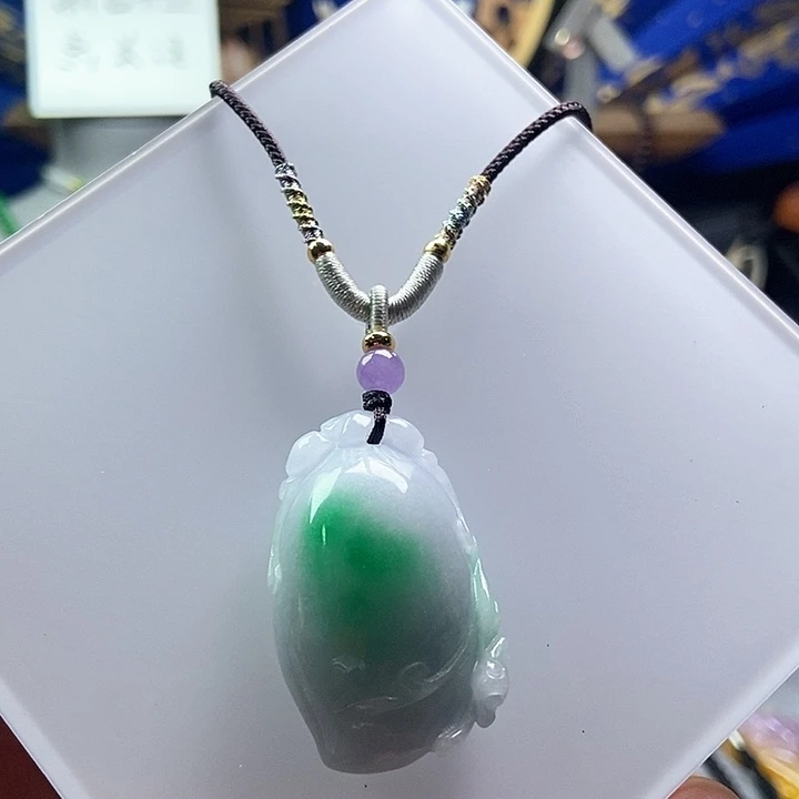 吊坠(赠链)未镶嵌翡翠