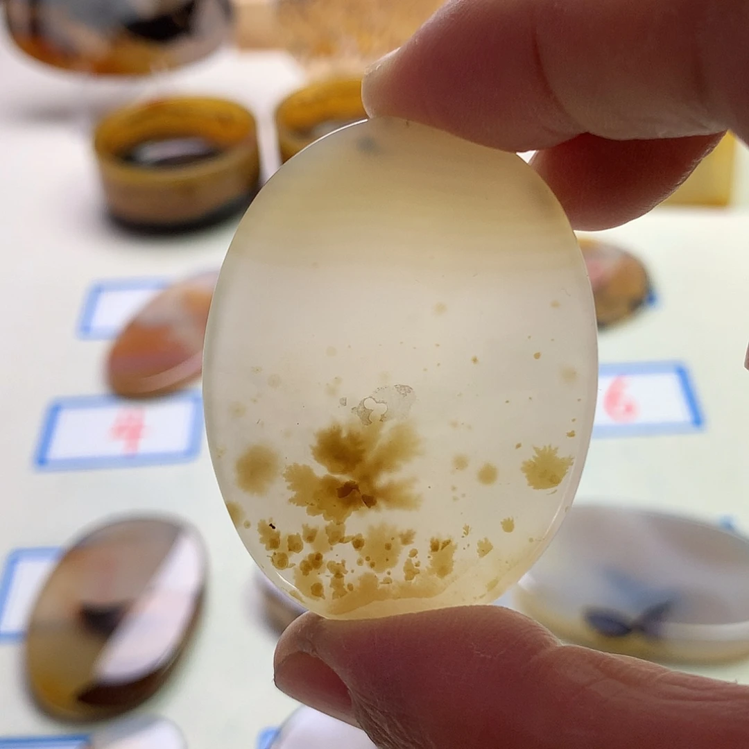 玛瑙/玉髓未镶嵌珠宝半成品