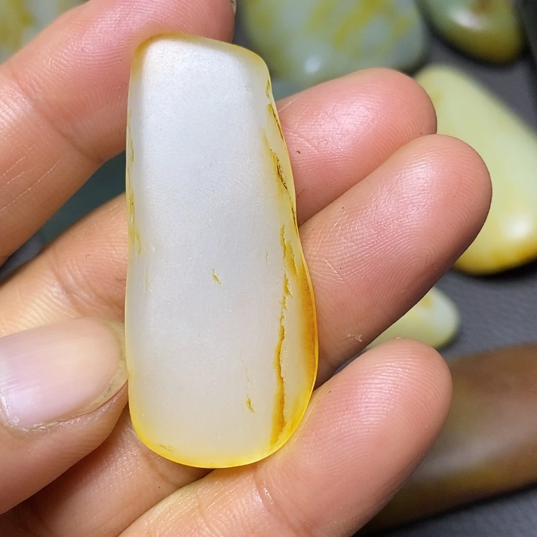 未镶嵌和田玉挂件