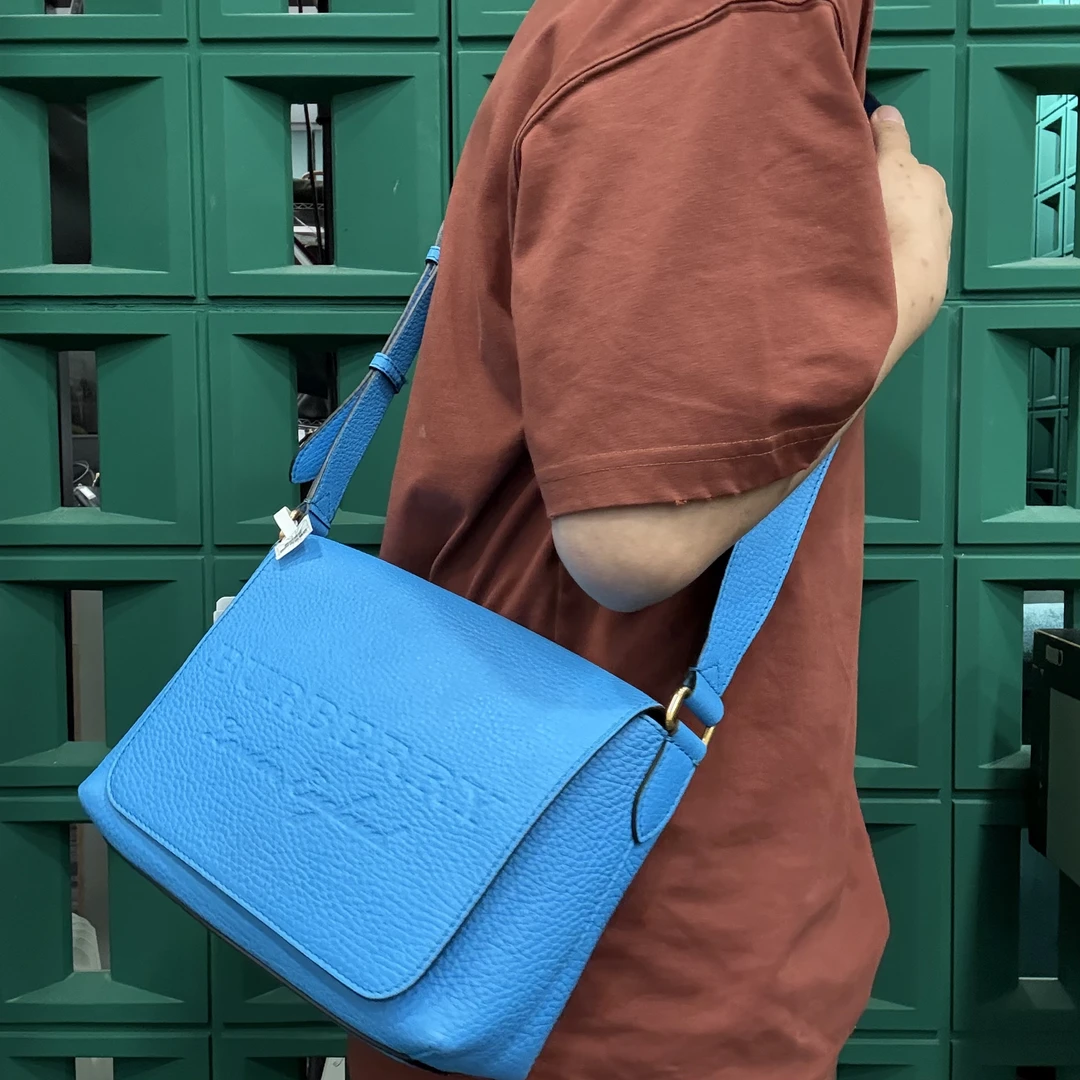 95新 BURBERRY/博柏利 【龙】蓝色荔纹皮单肩斜挎包