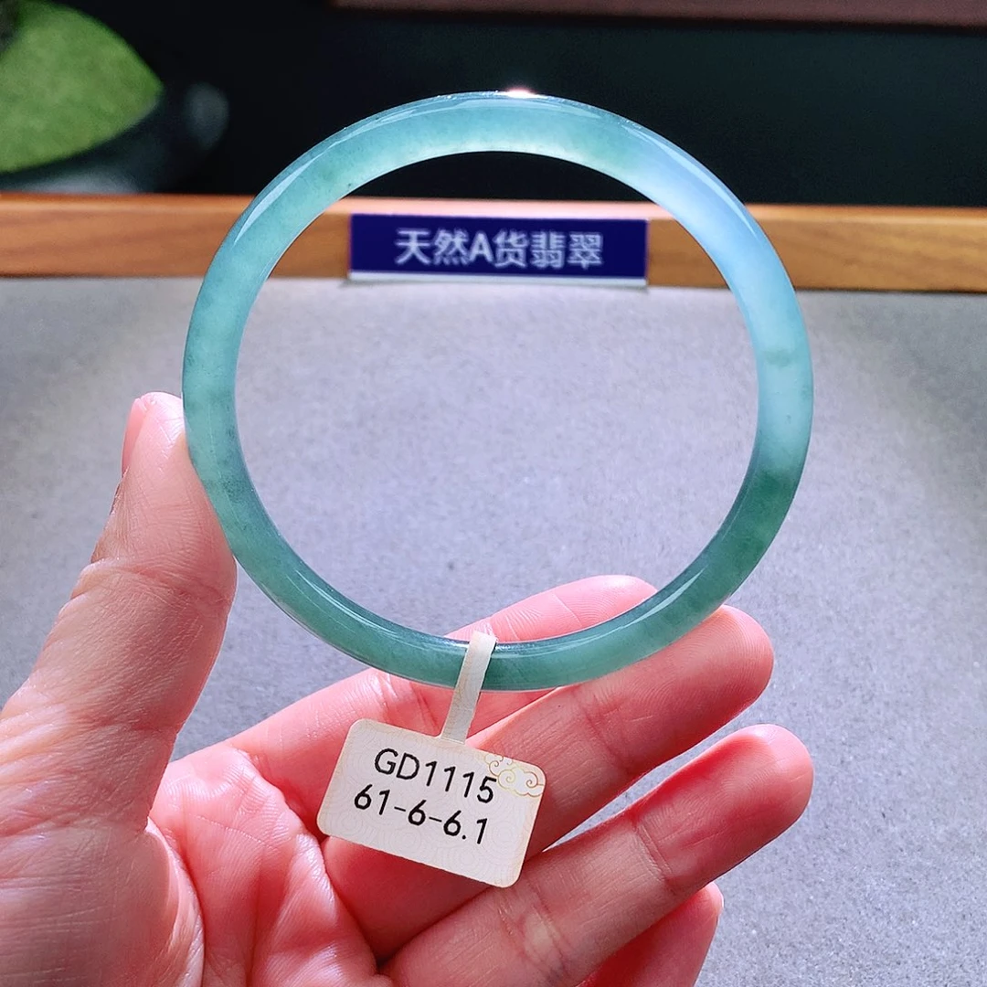 未镶嵌手镯翡翠天然翡翠手镯a货