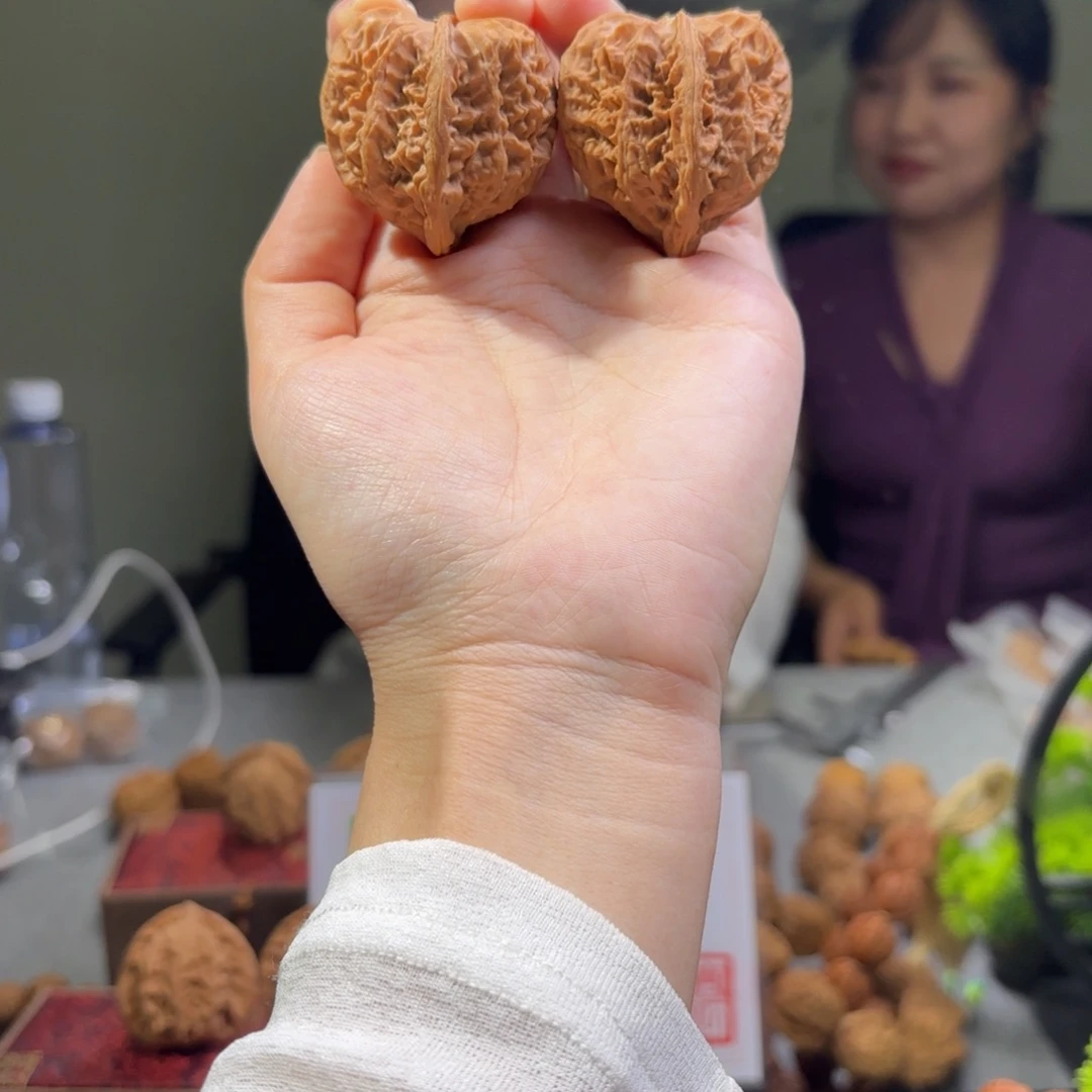 桃核吊坠42火焰马蹄原生态