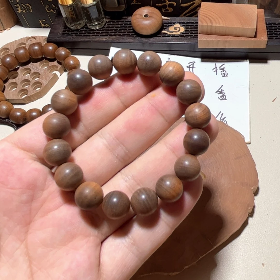 老山檀香1.2黑肉横纹沉水级奶香蜜甜土埋料