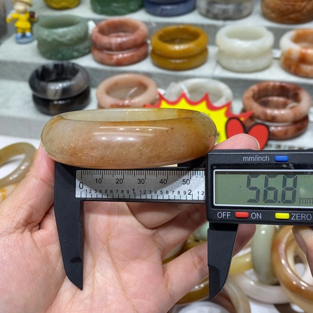 石英岩玉未镶嵌手镯