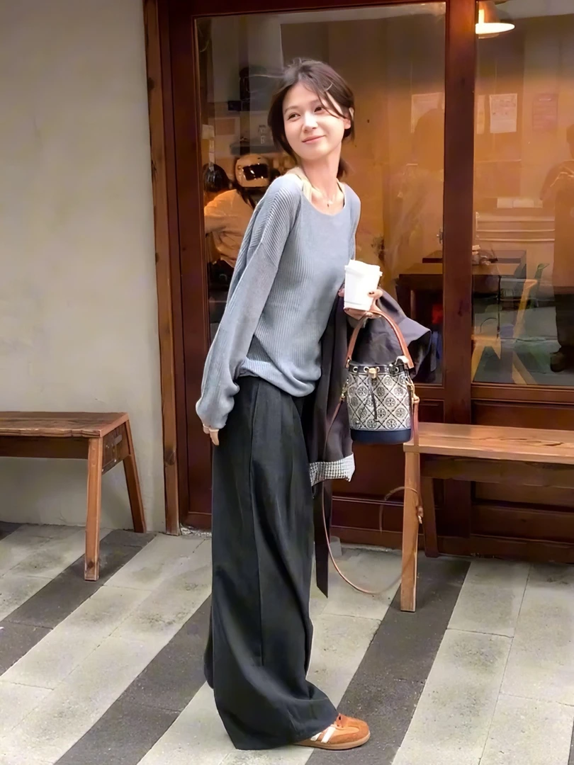 2025秋季新款韩系减龄穿搭气质灰色针织衫上衣休闲阔腿裤两件套女