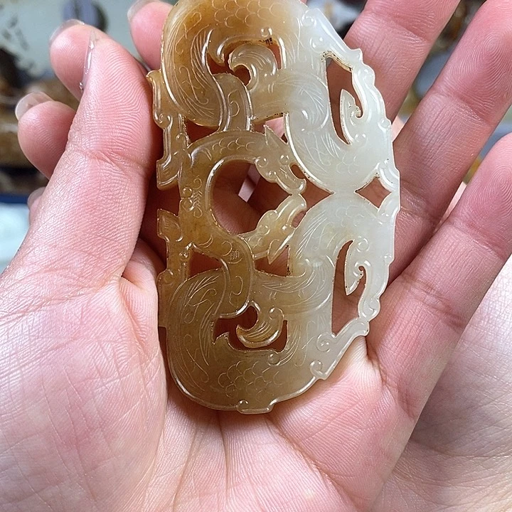 和田玉挂件未镶嵌点**入