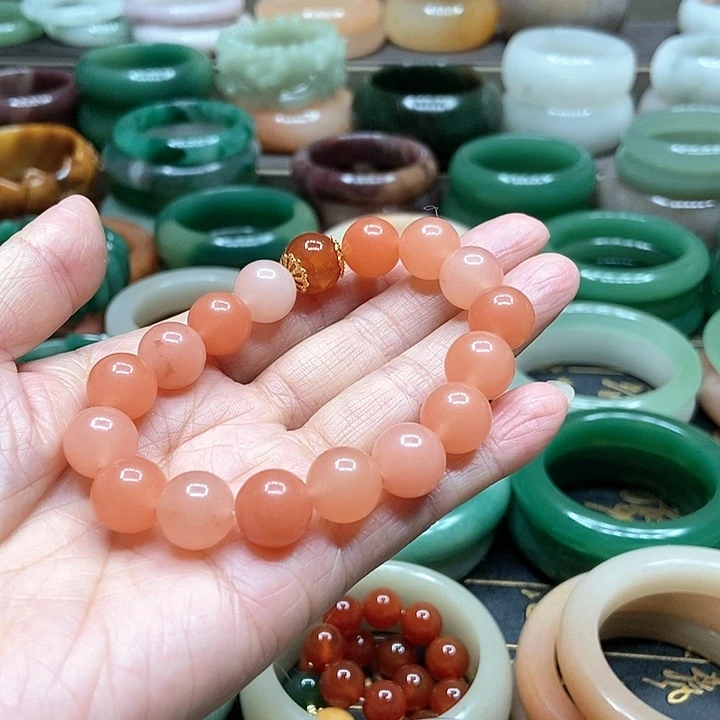 石英质玉手镯未镶嵌