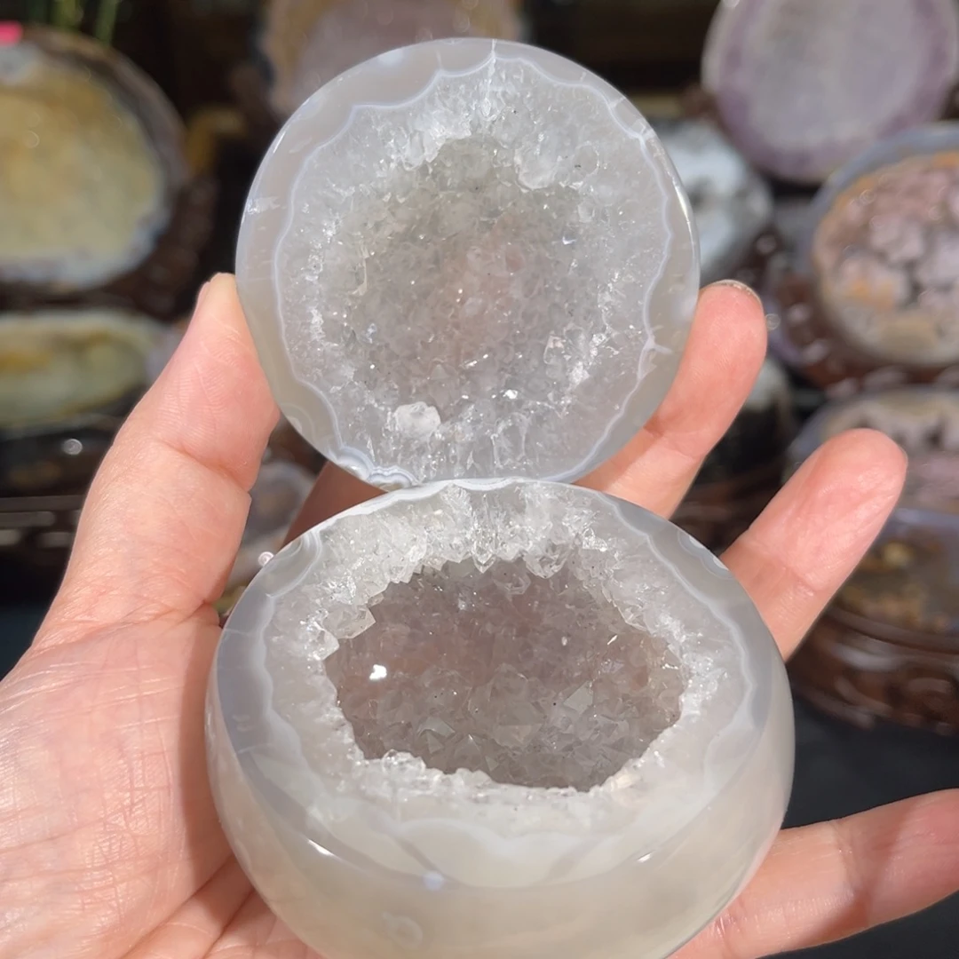 未镶嵌水晶大型摆件（非配饰）