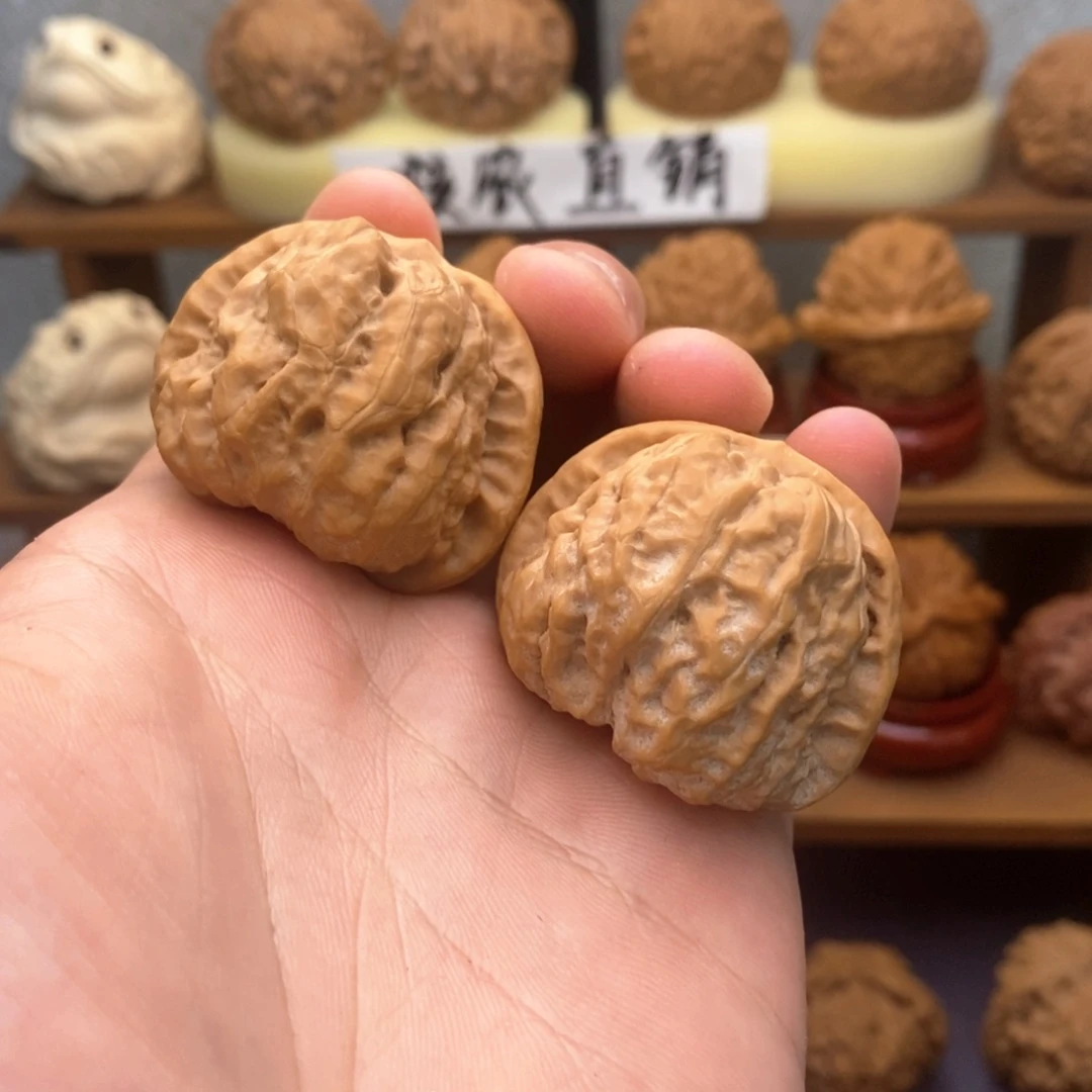 文玩核桃吊坠蛤蟆39无修