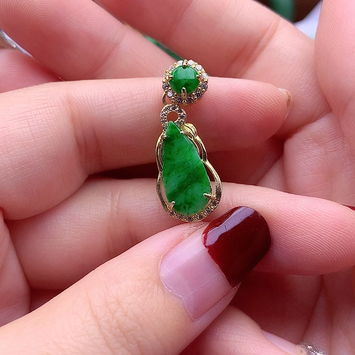 翡翠颈饰银S925镶嵌翡翠