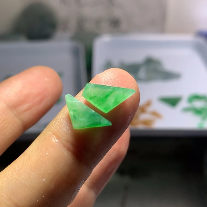 *****定制翡翠未镶嵌戒指
