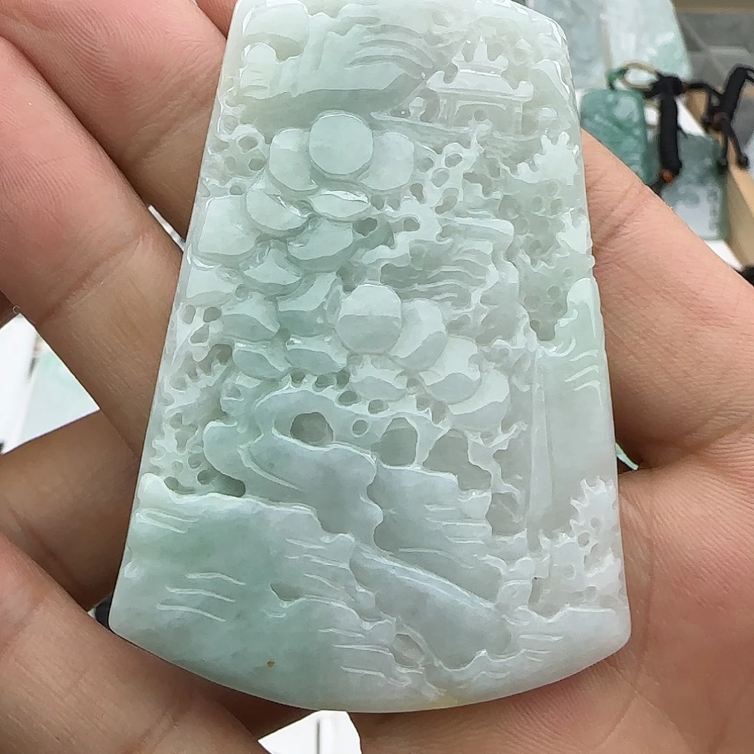 翡翠未镶嵌颈饰翡翠