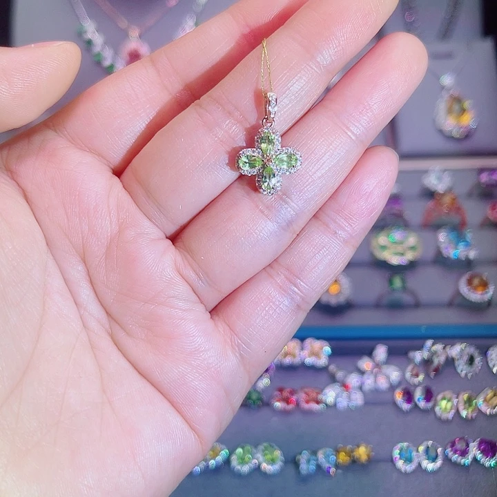 银S925镶嵌吊坠(赠链)橄榄石