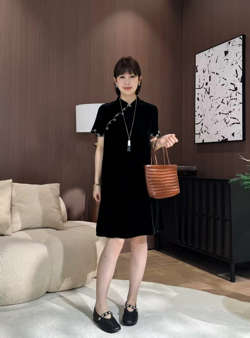 方和屿.纯色斜襟夏季常规丝绒连衣裙显瘦夏季宽松显贵1190