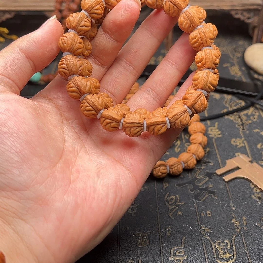 桃核吊坠小金豆手串