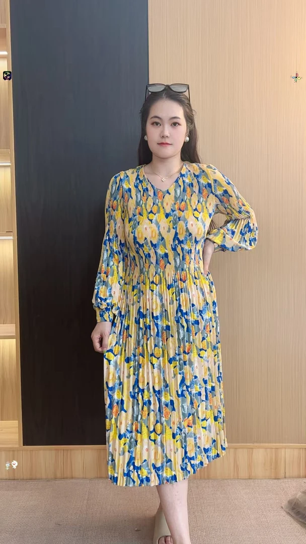 [320]【敏姐专享】秋冬2025灯笼长袖连衣裙新款时尚气质大码女装