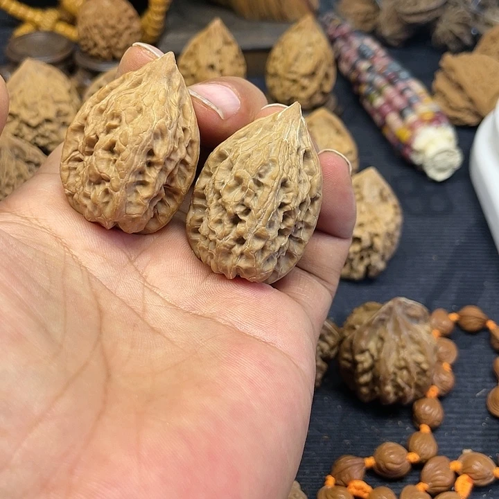 【闪购商品】文玩核桃把件（****3鸡心色差福利