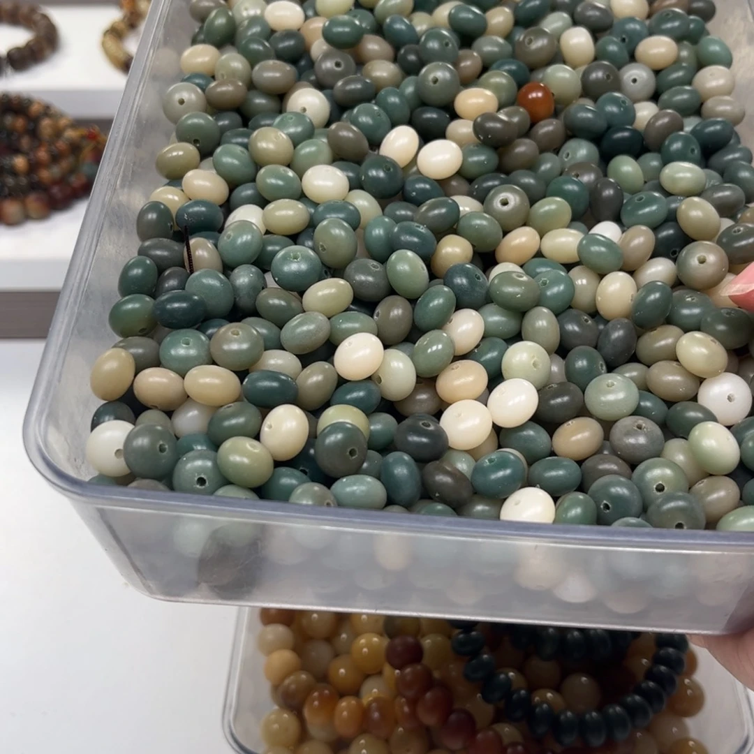 白玉菩提吊坠绿算盘卡11的110颗