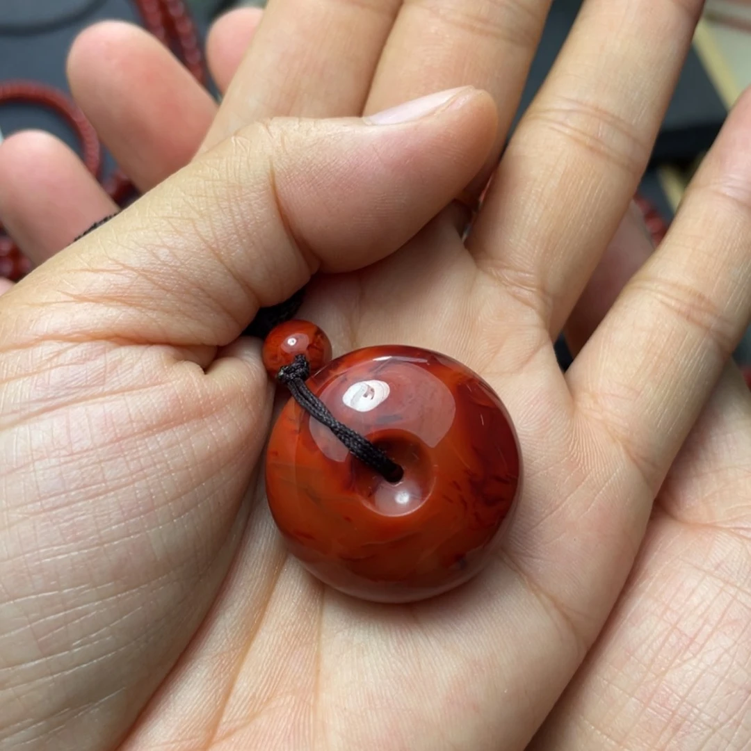 【闪购商品】未镶嵌原矿吊坠南红玛瑙杰*