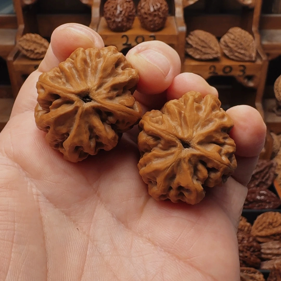 新****吊坠文玩核桃SLW精