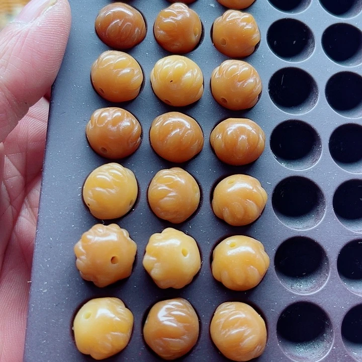 白玉菩提吊坠精品13风化吞噬30颗