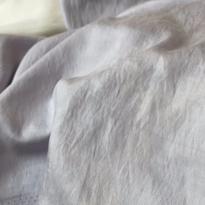 天丝（莱赛尔纤维）紫灰色瑕疵3米