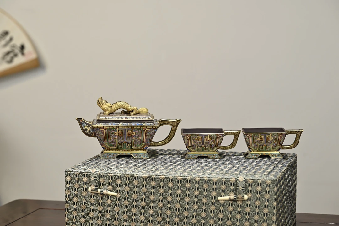 螭龙纹簠套组汪庆红作品330CC宜兴紫砂壶手工茶壶