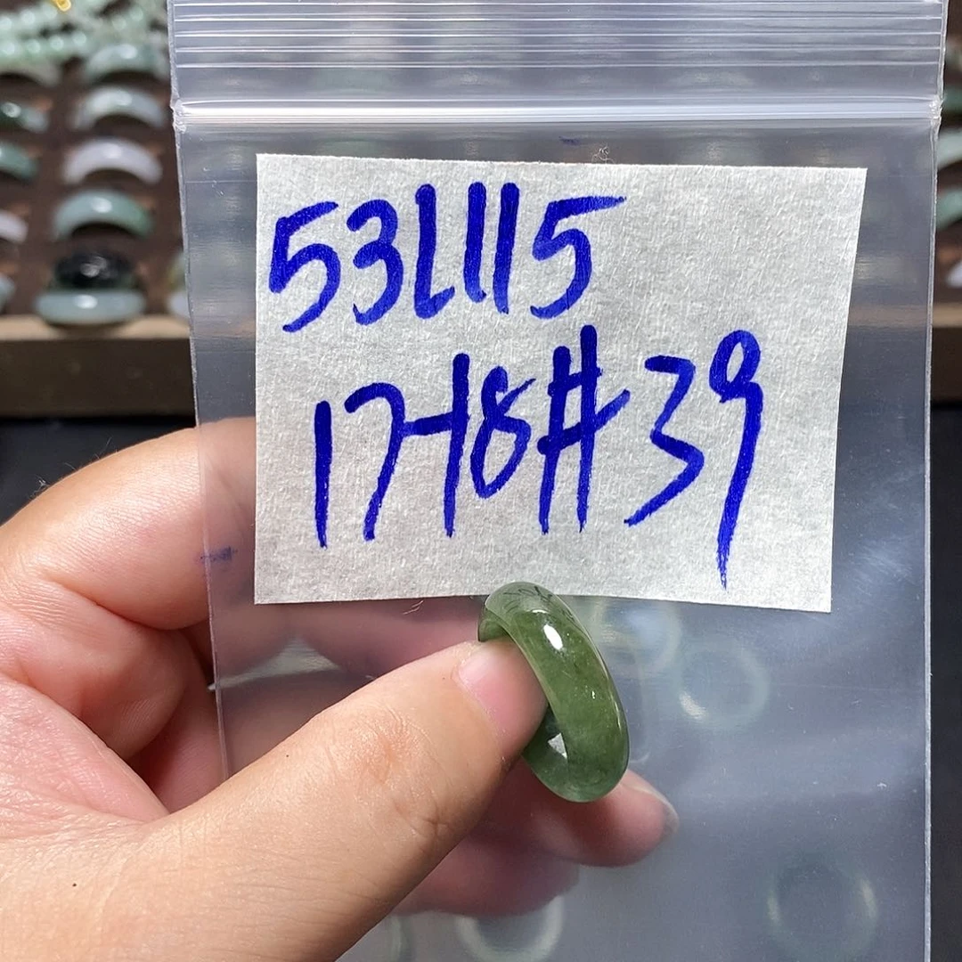 未镶嵌定制翡翠翡翠