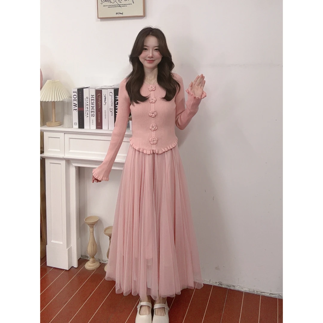 IEF/爱依服2025新款秋冬季温柔法式纯欲系花朵木耳边毛织上下套裙