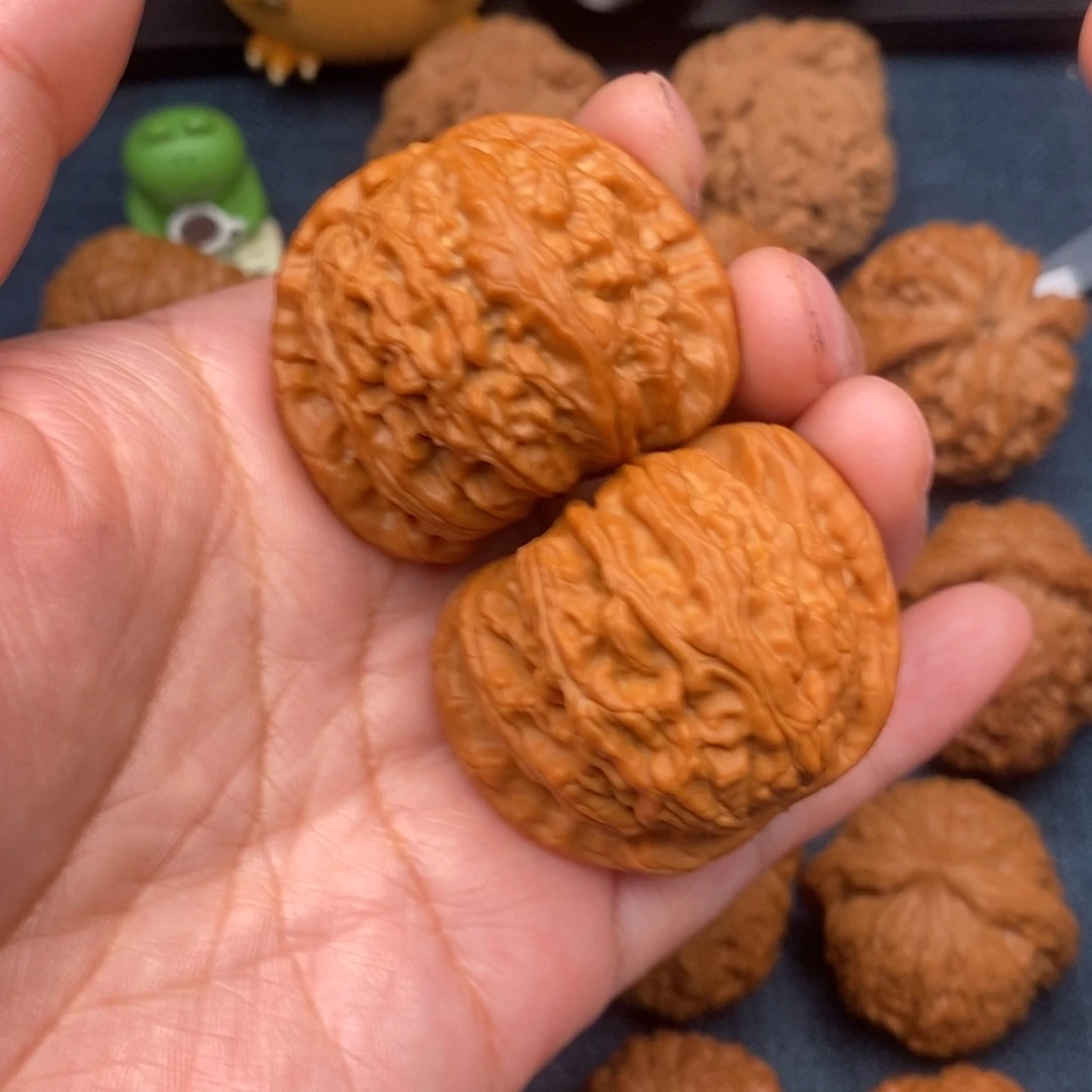 文玩核桃把件41老树球白