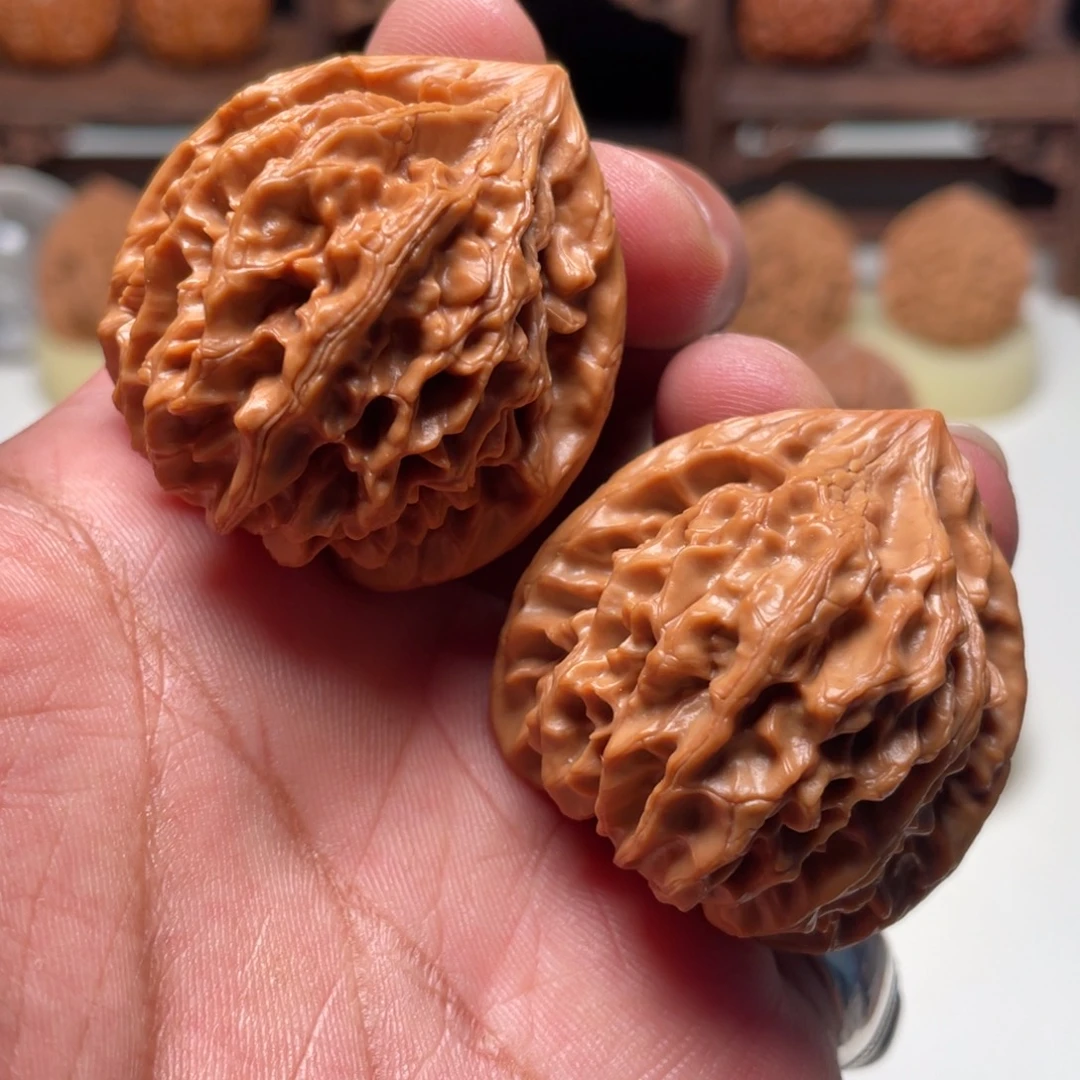 文玩核桃吊坠龙门涧微修尖