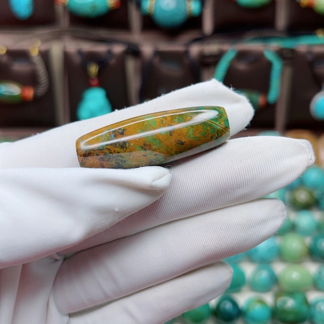 绿松石未镶嵌原矿